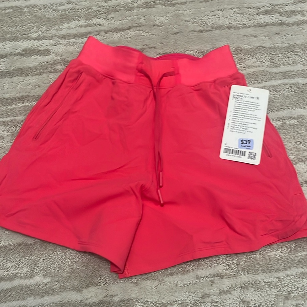 Lululemon license to train HR shorts 4”